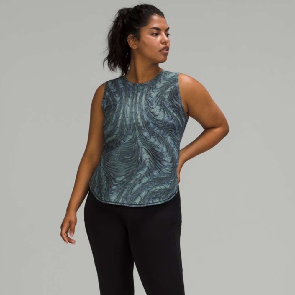 Lululemon 10 High Neck Split Hem Run Tank in Dimensional Icing Blue Multi - Picture 2 of 8